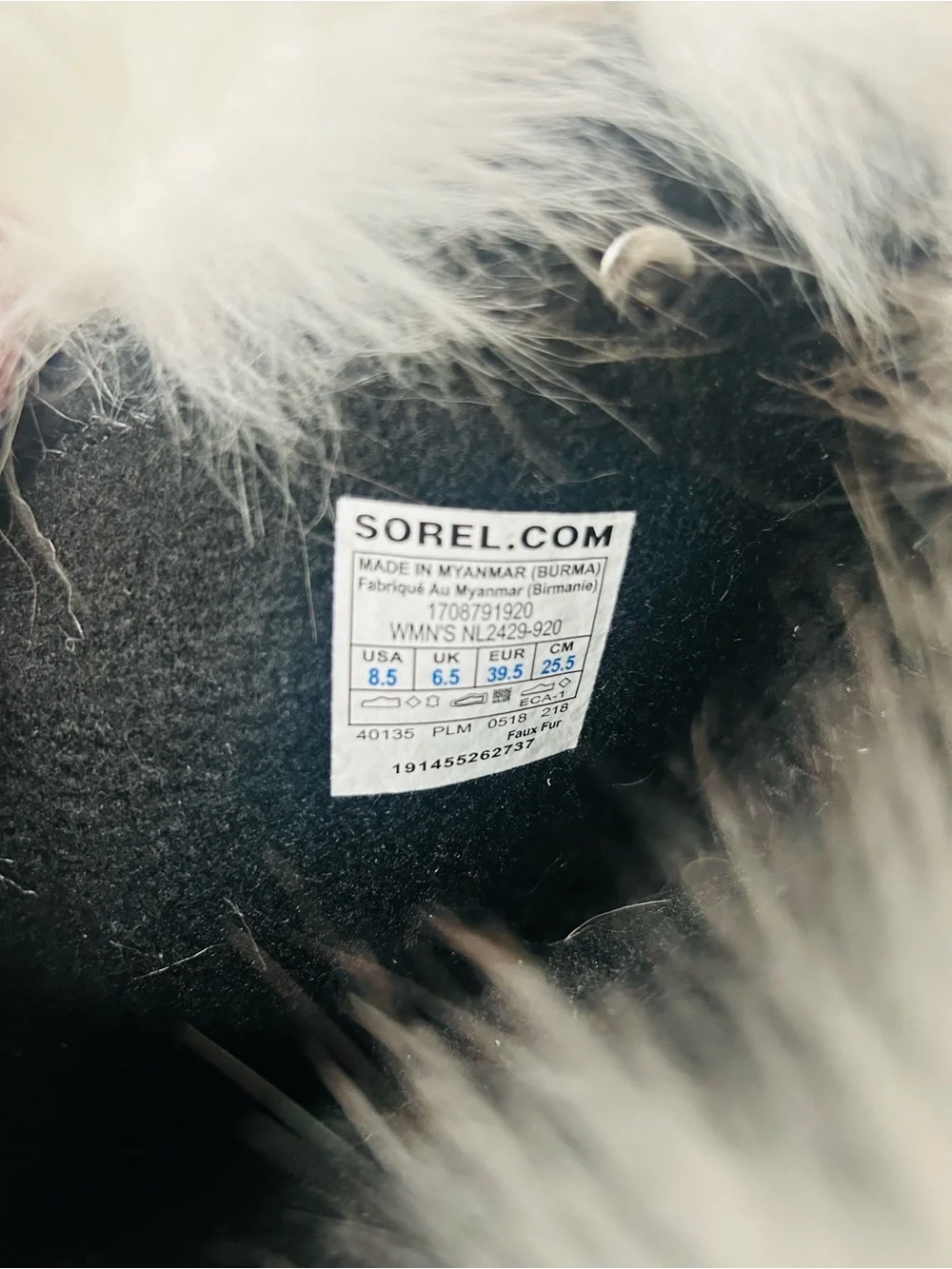 Sorel boots minor
